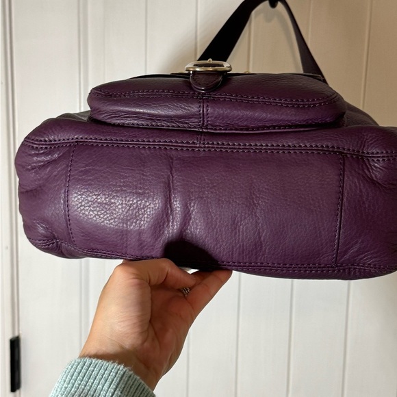 Michael Kors Purple Hobo Bag with Gold Hardware - Picture 7 of 12